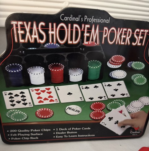 Cardinal Professional Texas Hold'em Poker Set in collector tin case
