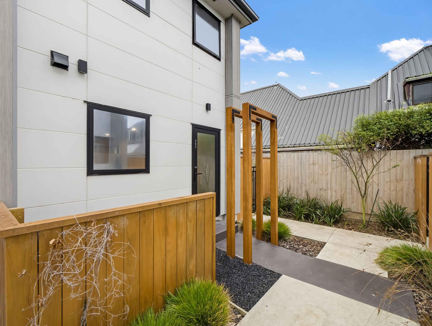 23/180 Marine Parade kitchen and dining