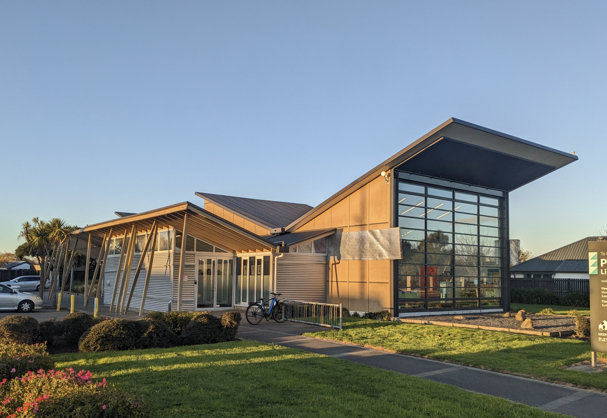 Parklands community library building in Christchurch