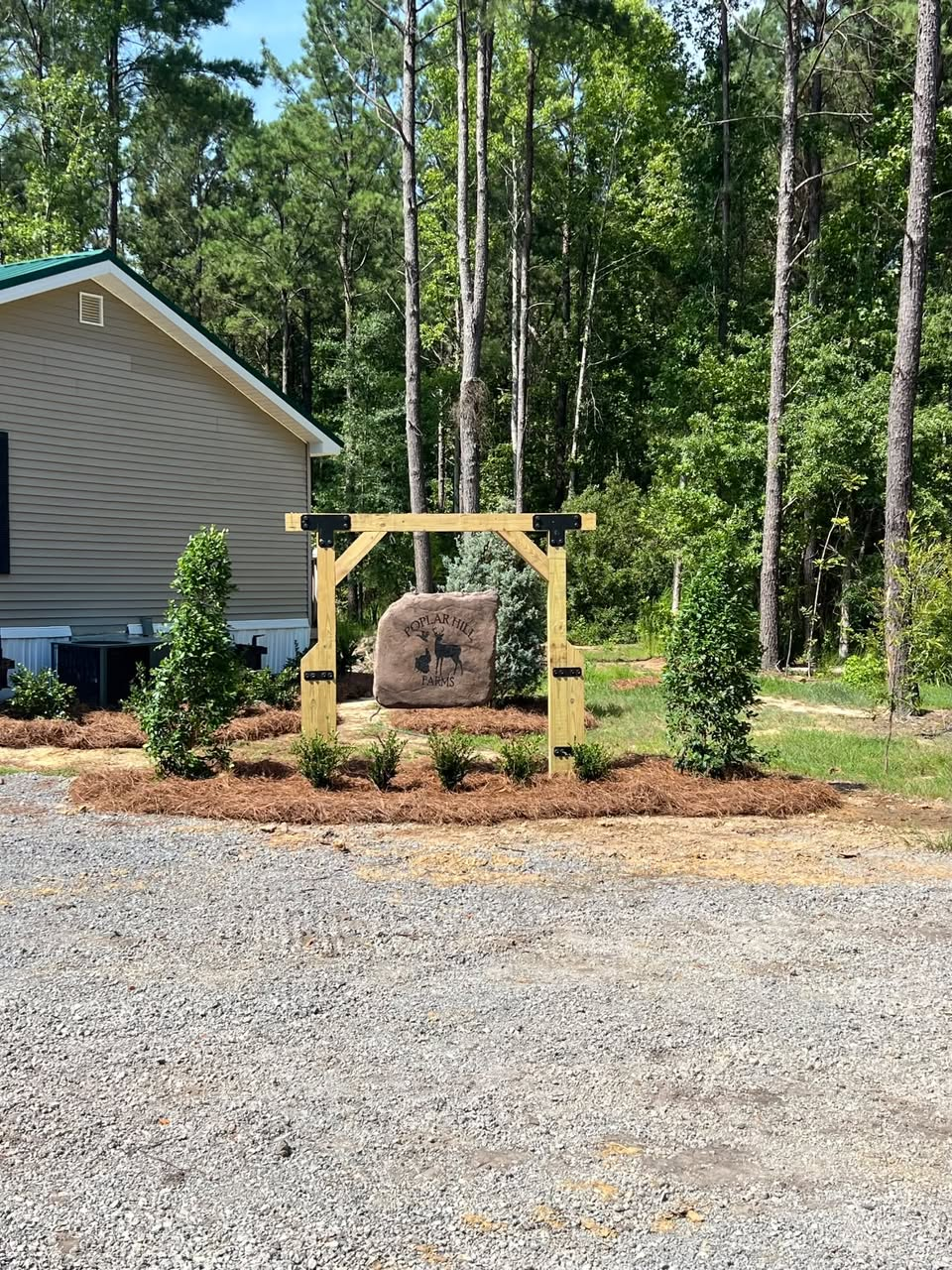 Poplar Hill Farms Timber & Stone Monument