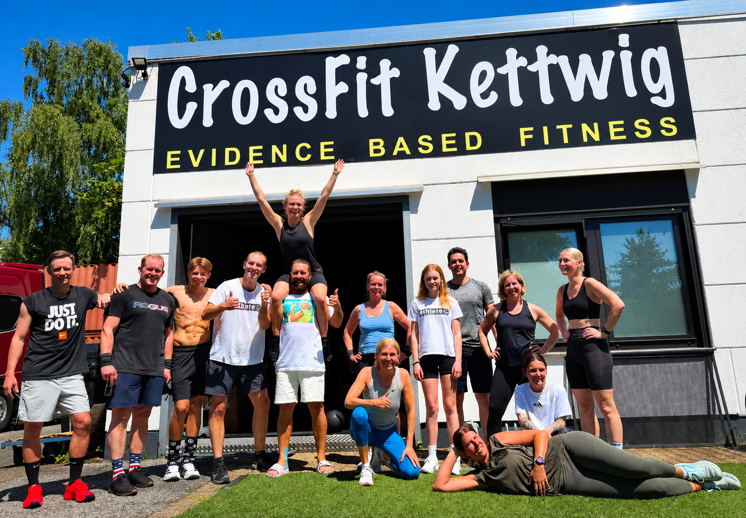 CrossFit Kettwig Community vor der Box