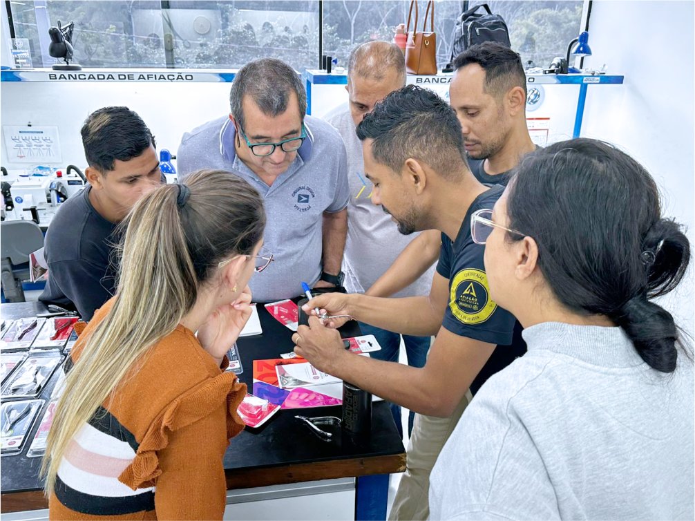 Aulas teóricas e práticas de afiação