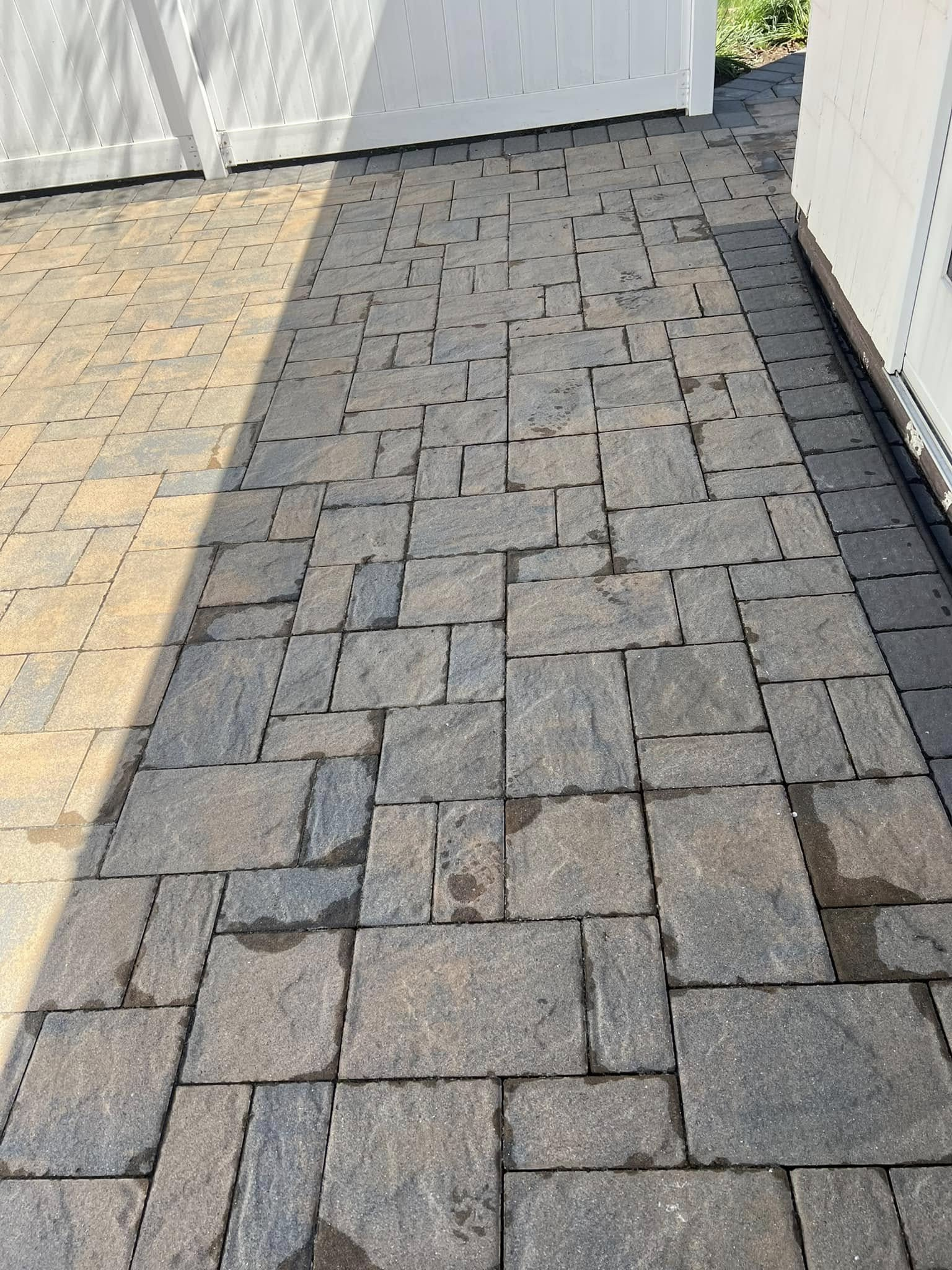 Custom Decks & Outdoor Patios β photo 2