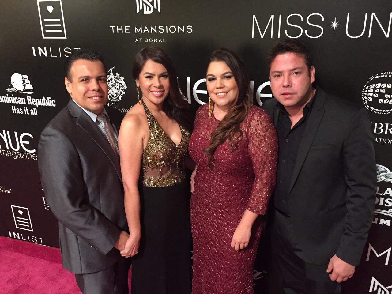 Susan Montoya en alfombra roja Miss Universe Doral