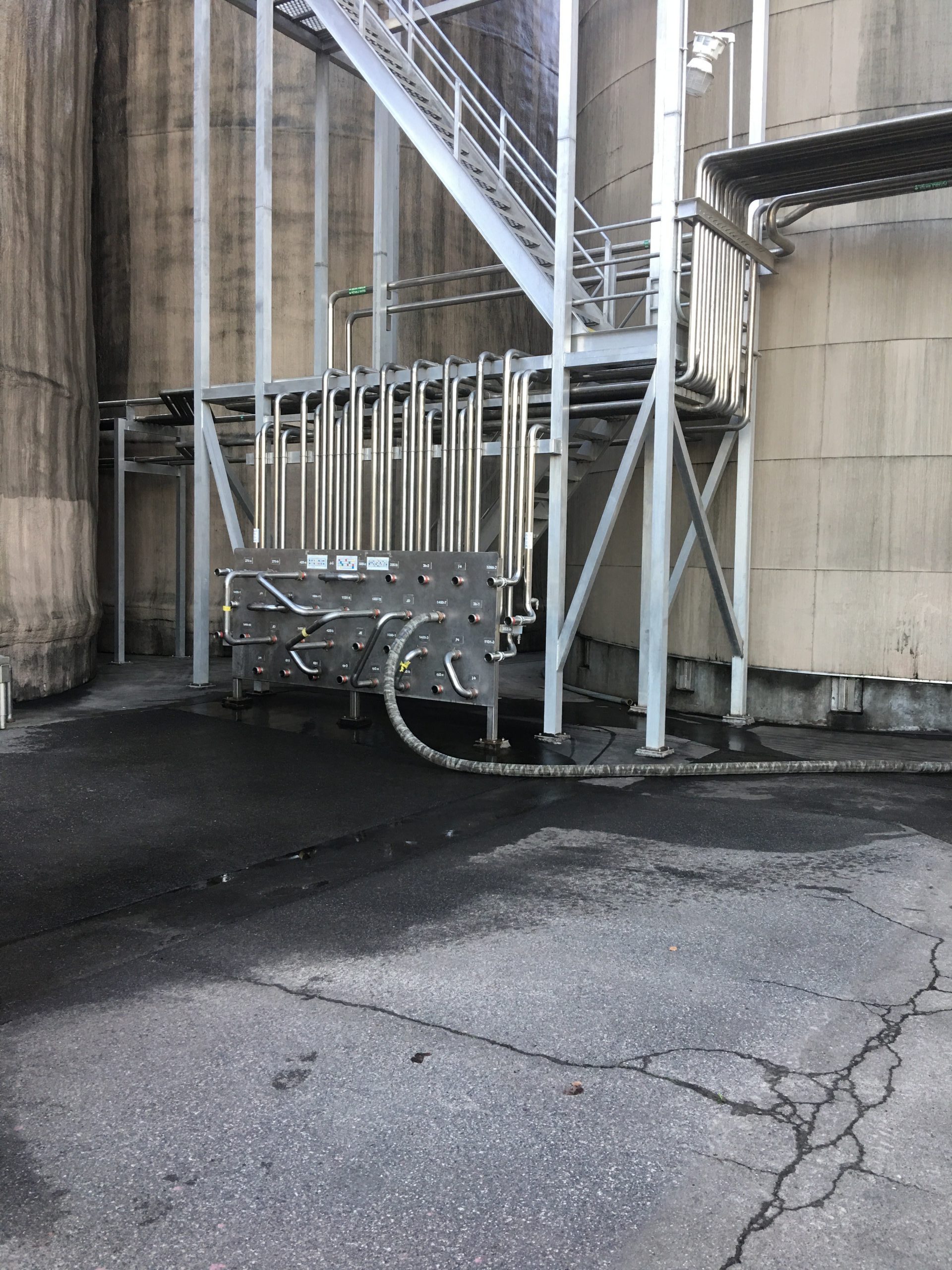 Tank Top Catwalk Assembly