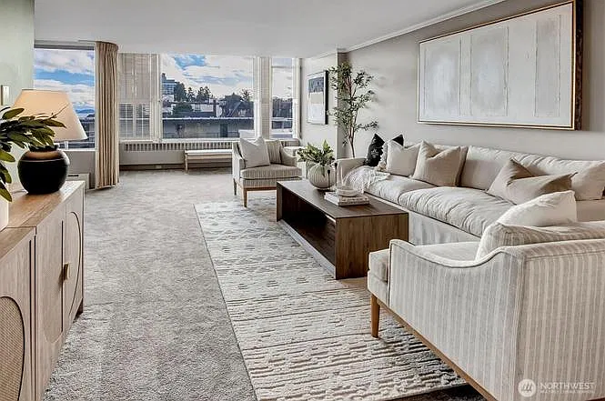 2040 43rd Ave E APT 313 Lakeside West Madison Park Living Room
