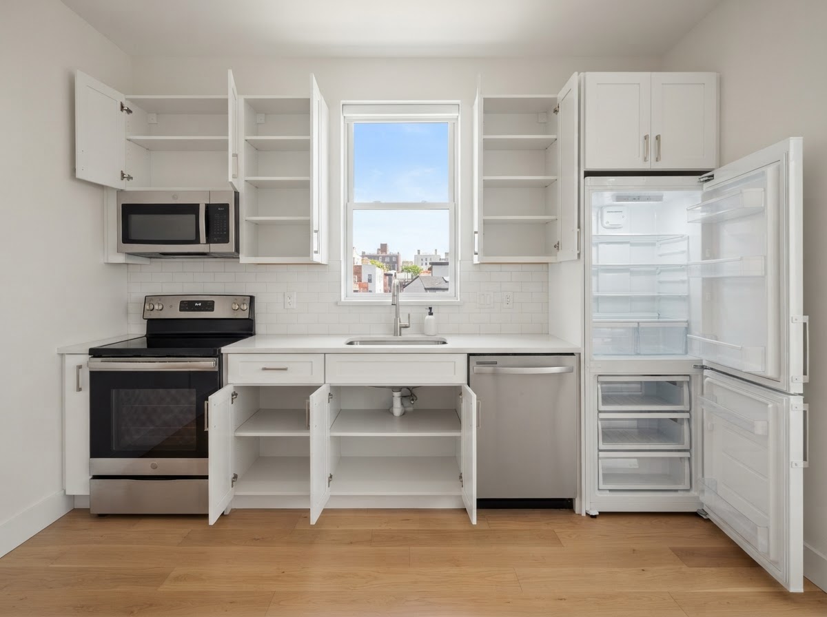 Move-in ready kitchen cleaning by Cleaning Luna turnover service in Elizabeth NJ