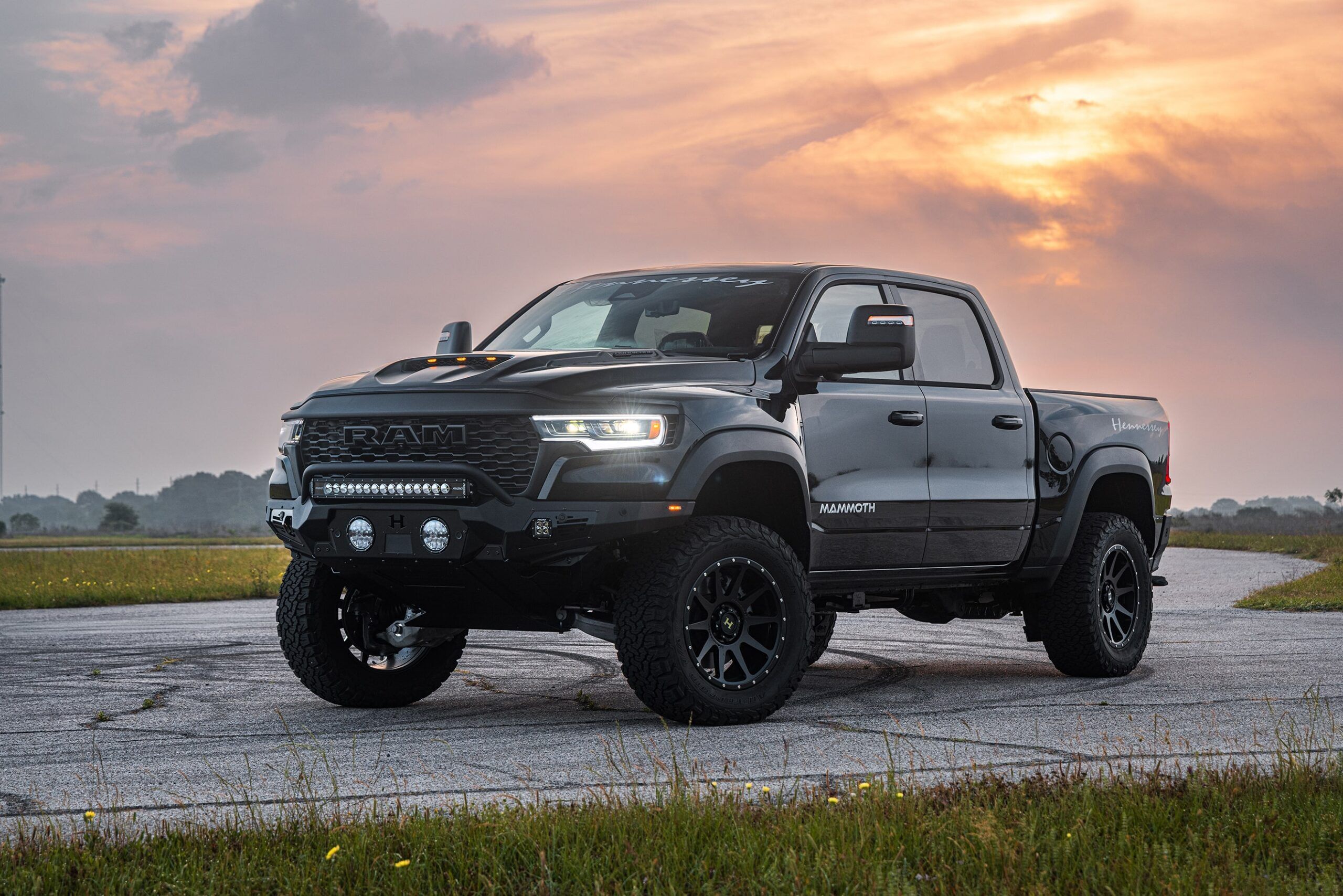 Hennessey MAMMOTH 700 RAM RHO
