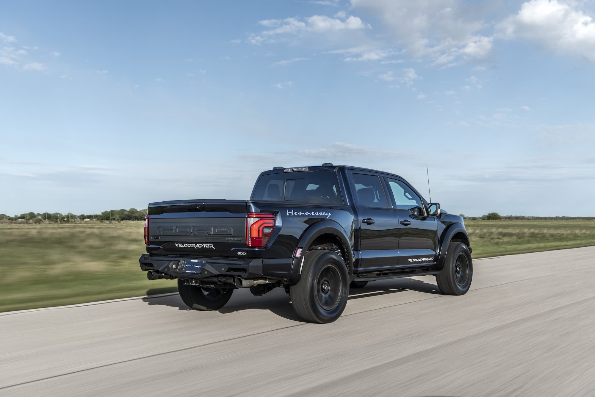 Hennessey VelociRaptor 600 — F-150 Raptor with the VelociRaptor 600 Hennessey package