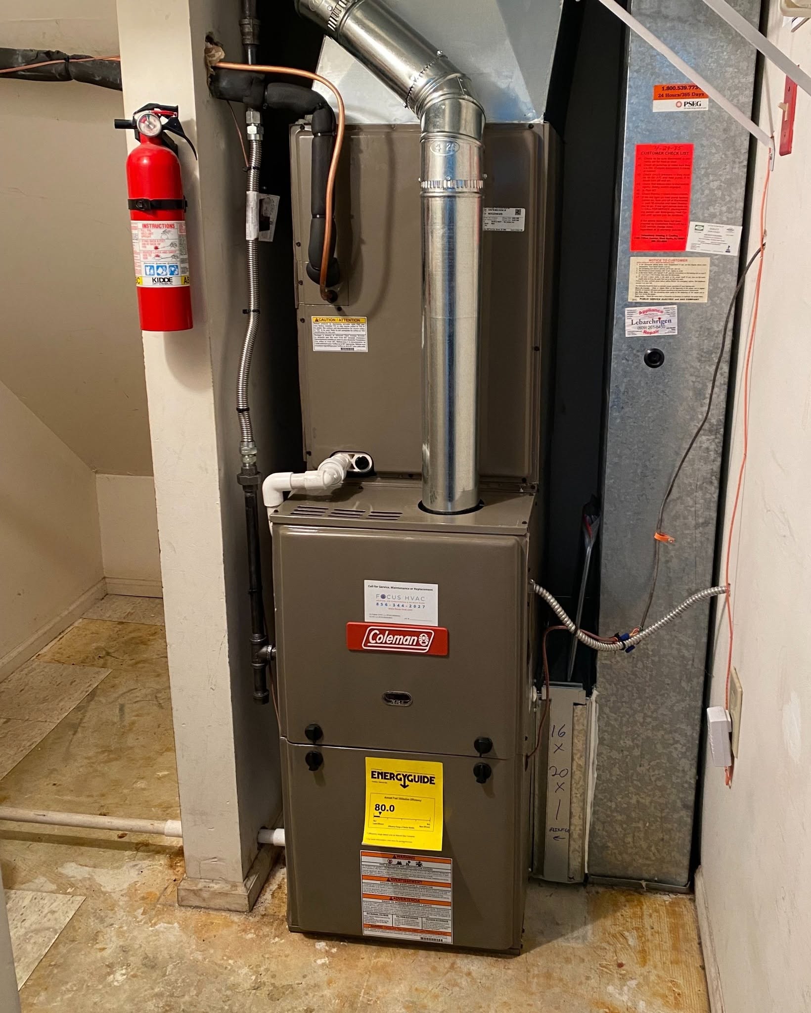Upright Gas Furnace & Cased Evaporator Coil