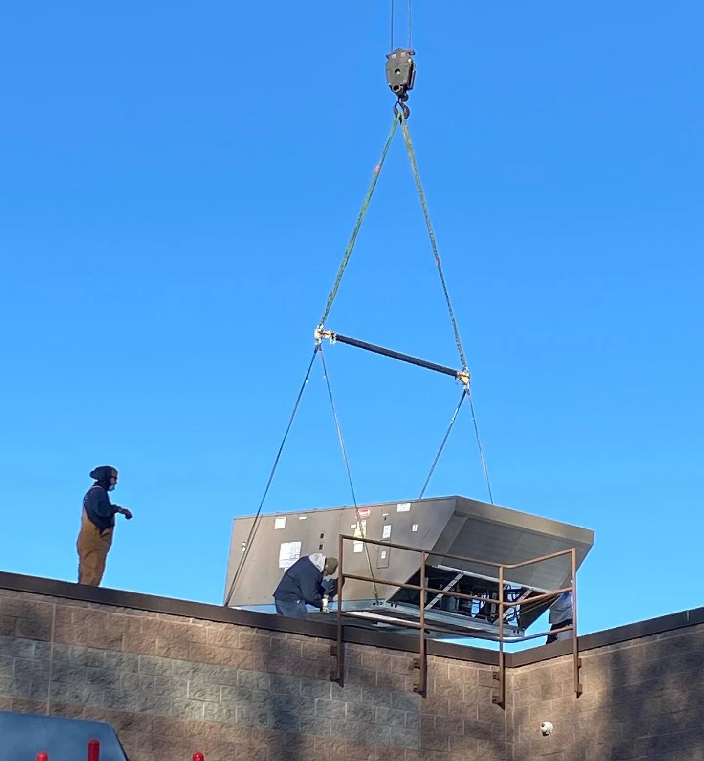 Rooftop Equipment Lift & Alignment