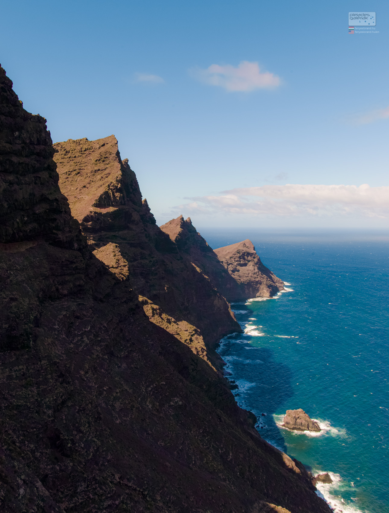 Gran Canaria dramatic coastline cliffs and Atlantic ocean
