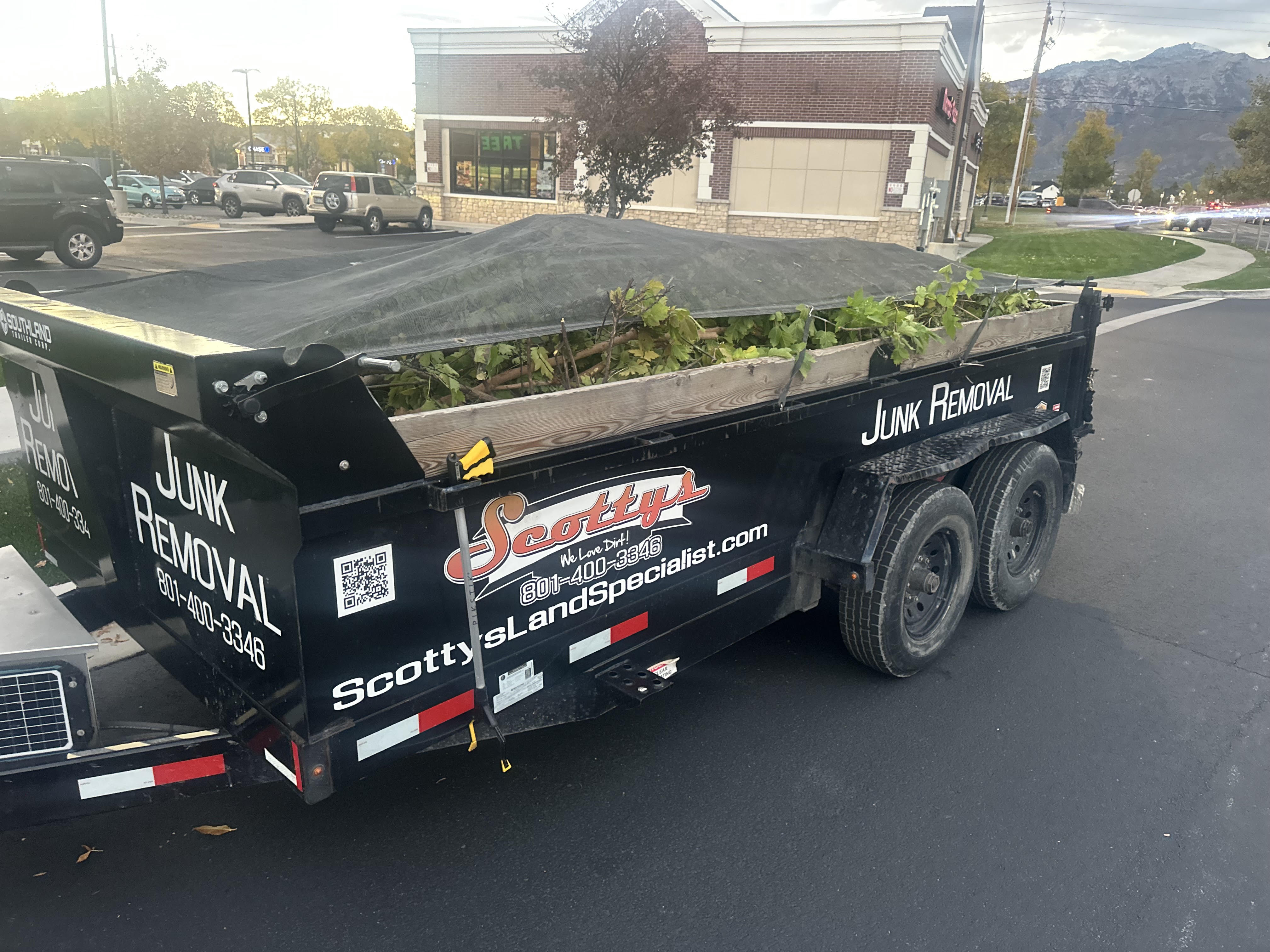 Scotty's Junk Removal and Brush Trailer