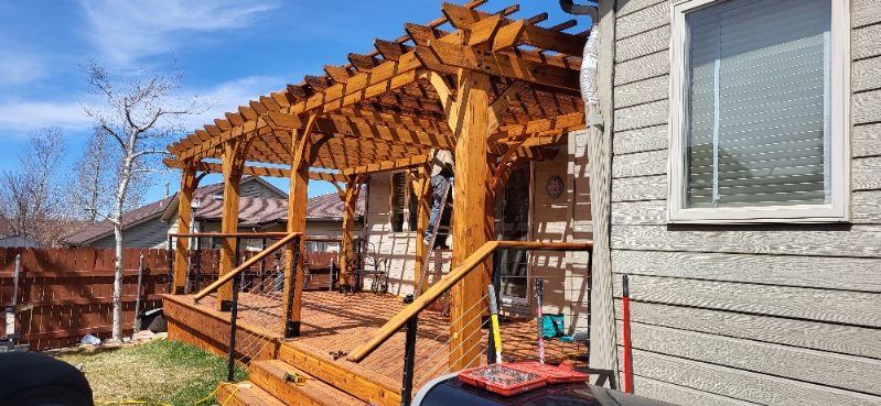 When Should You Restore vs. Replace a Deck?