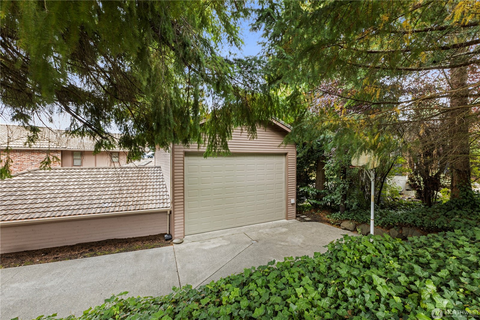 6329 Dash Point Blvd NE, Tacoma, WA 98422 — subject property