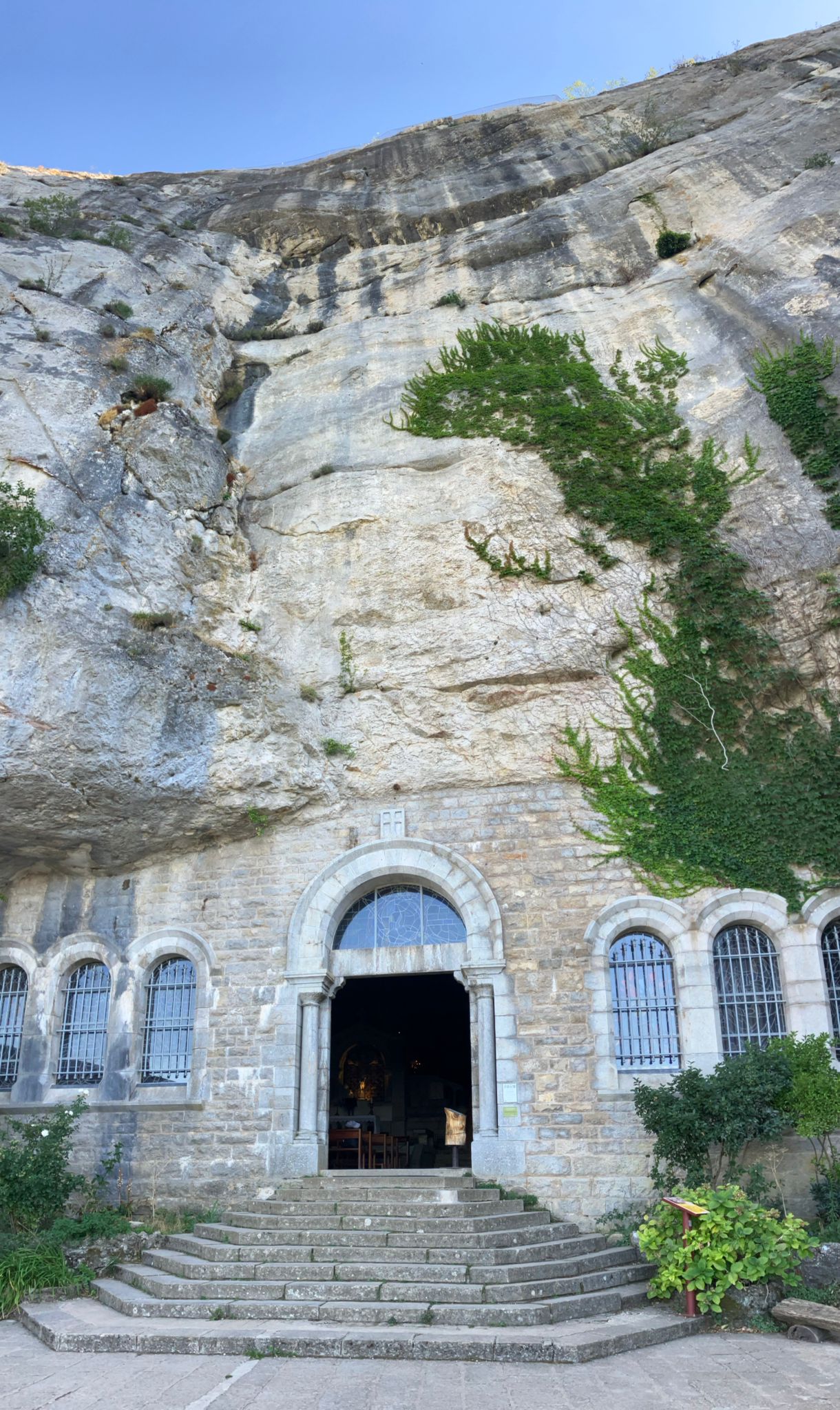 Felsenhöhle und Sanktuarium der Sainte-Baume