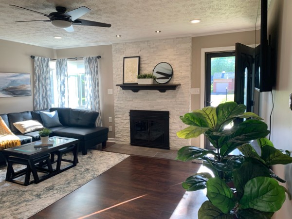 Warm, Spacious, Modern Home - photo 1