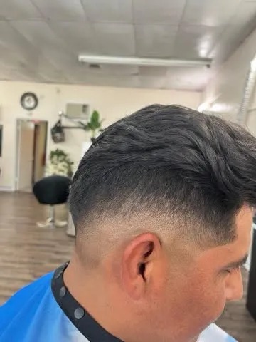 Sharp Mid Skin Fade & Side Comb-Over Finish