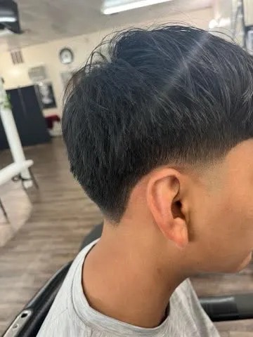 Modern Textured Low Taper & Natural Crop