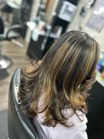Dimensional Caramel Balayage Highlights & Soft Glam Curls