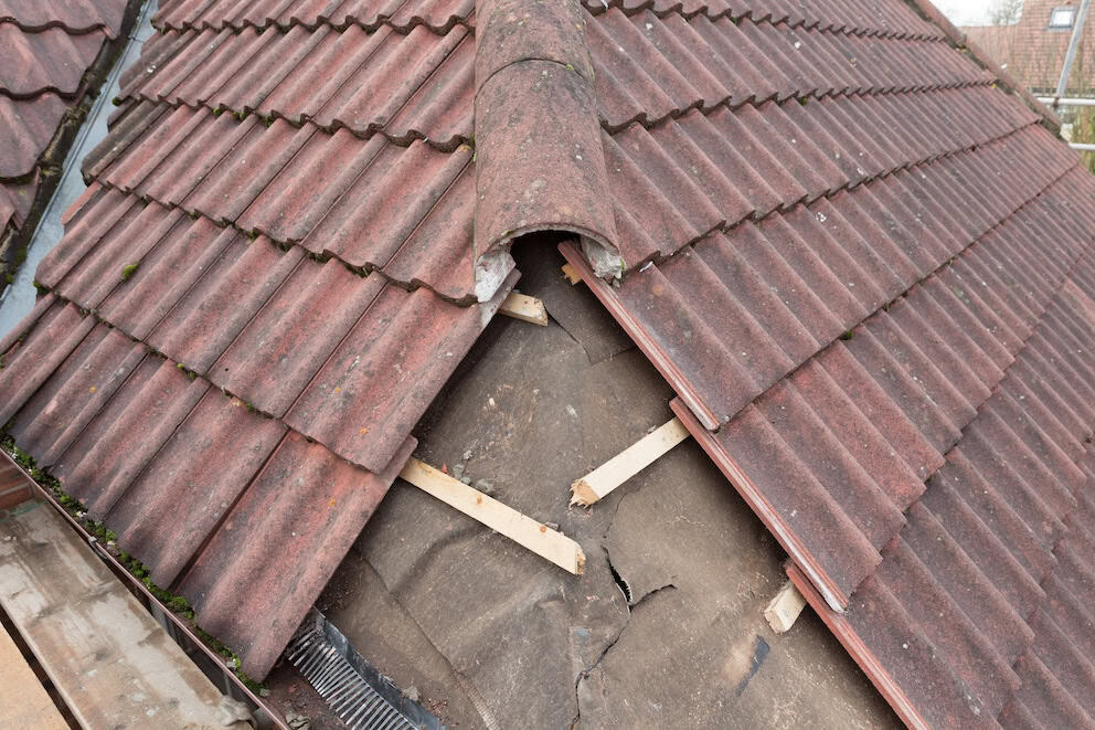 Emergency roof leak repairs