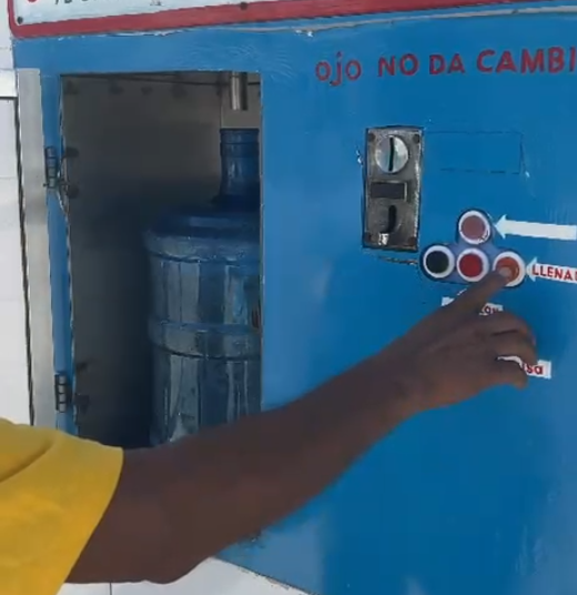 Ventanilla de auto-despacho 24 horas en Purificadora Nissi Ciudad Madero