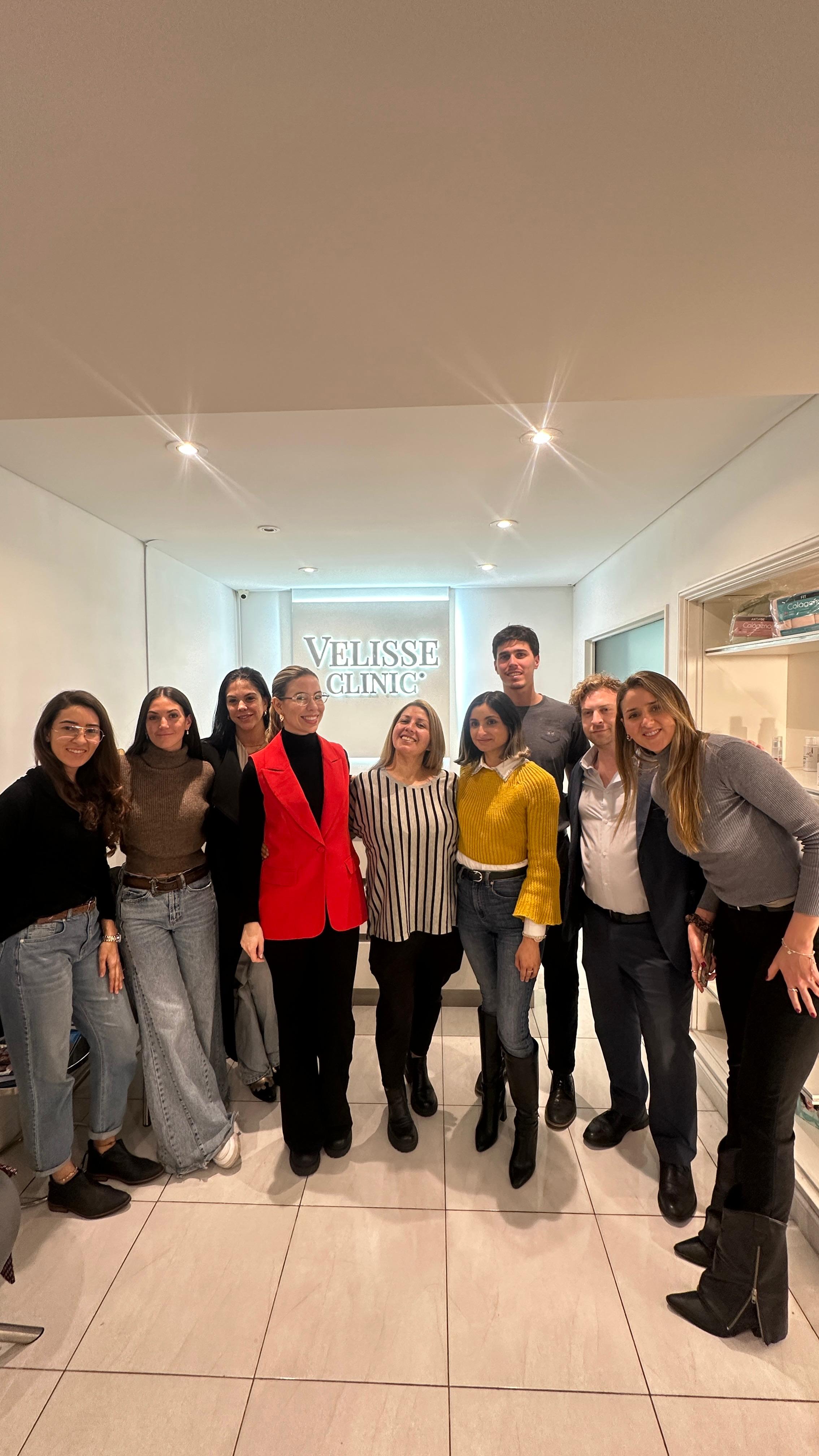 Grupo de profesionales en Velisse Clinic