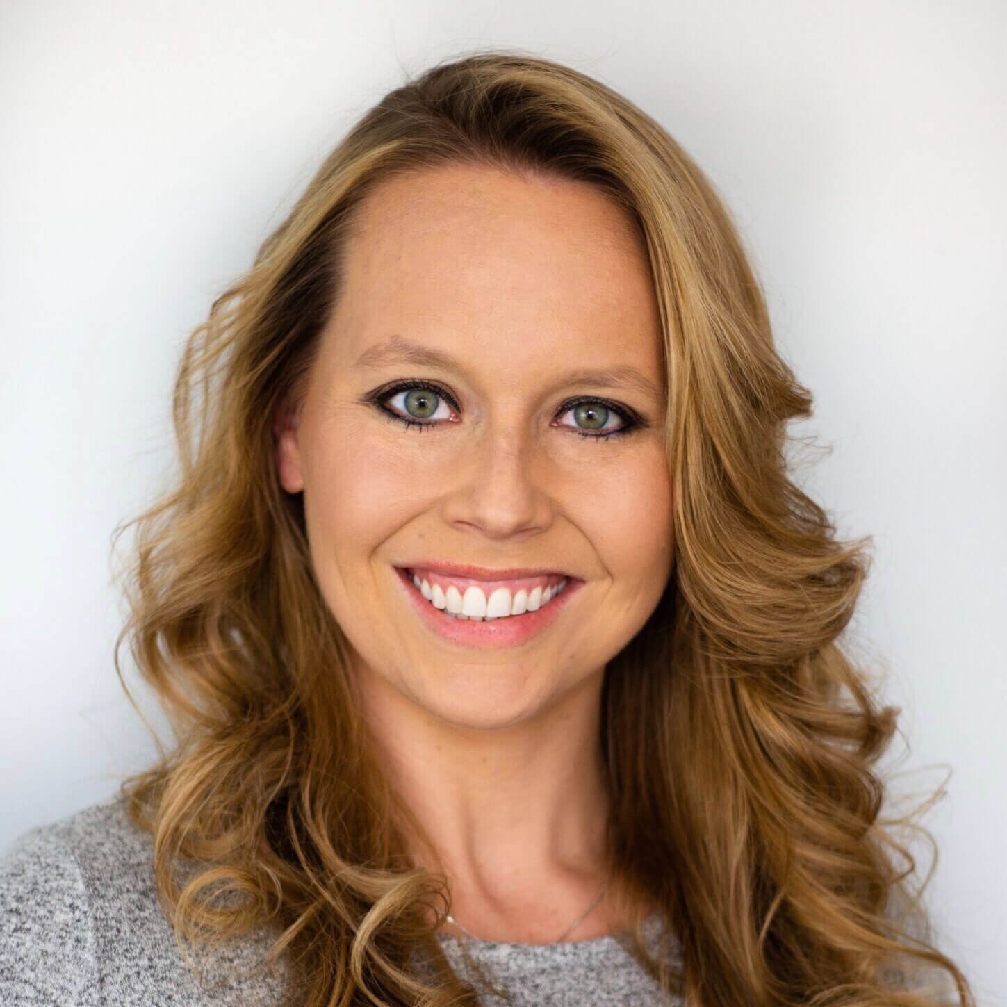 Dr. Amanda Peiffer Babcock, Chiropractic Physician at Ultimate Health STL