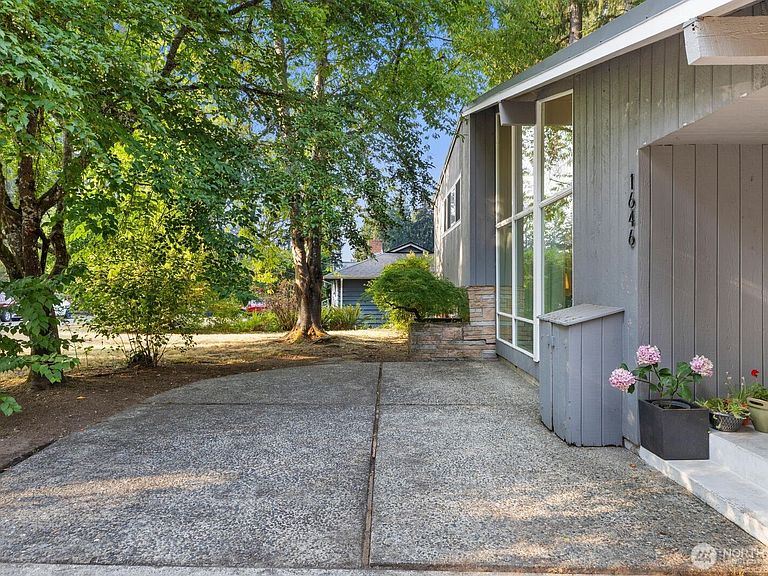 Private Fenced 1/4-Acre Backyard & Outdoor Living Area