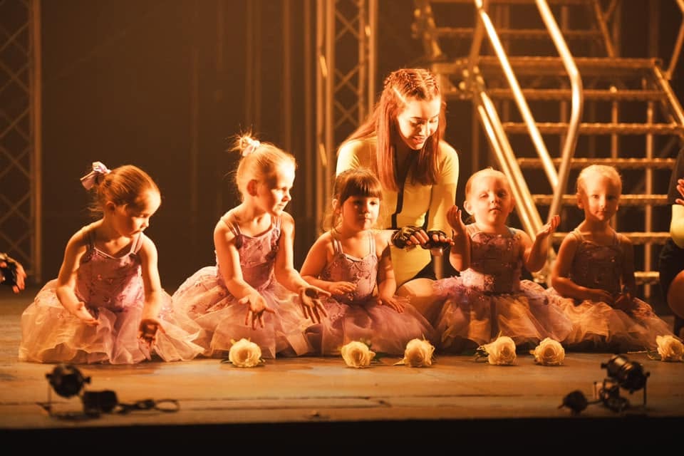 Little ones on stage