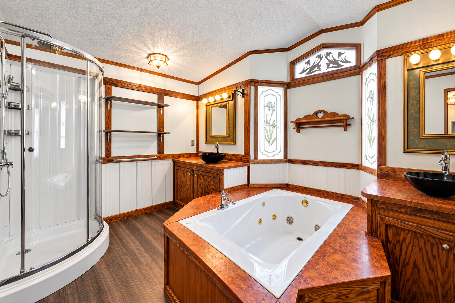 Relaxing Full Bath Retreat