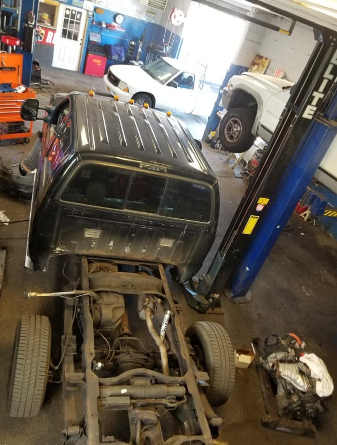 Truck chassis and mechanical repair on hydraulic lift in our Copiague workshop