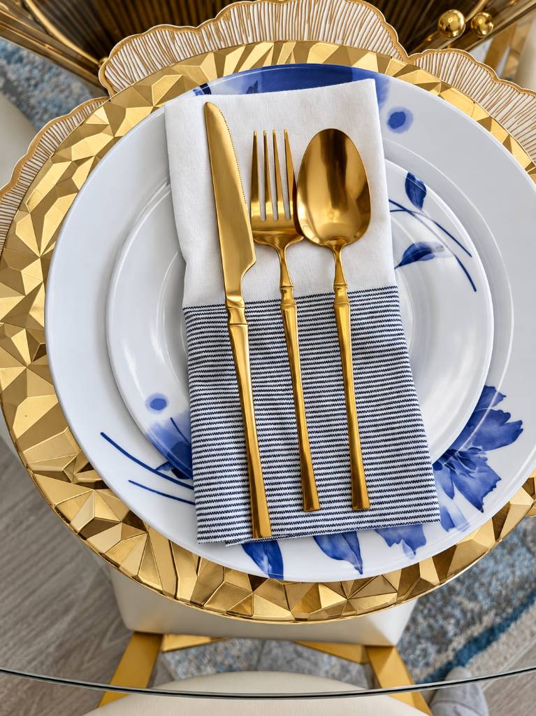 Elegant Dining Setting