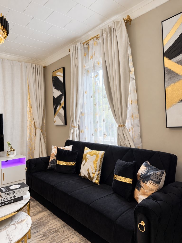 Designer Lounge & Velvet Seating