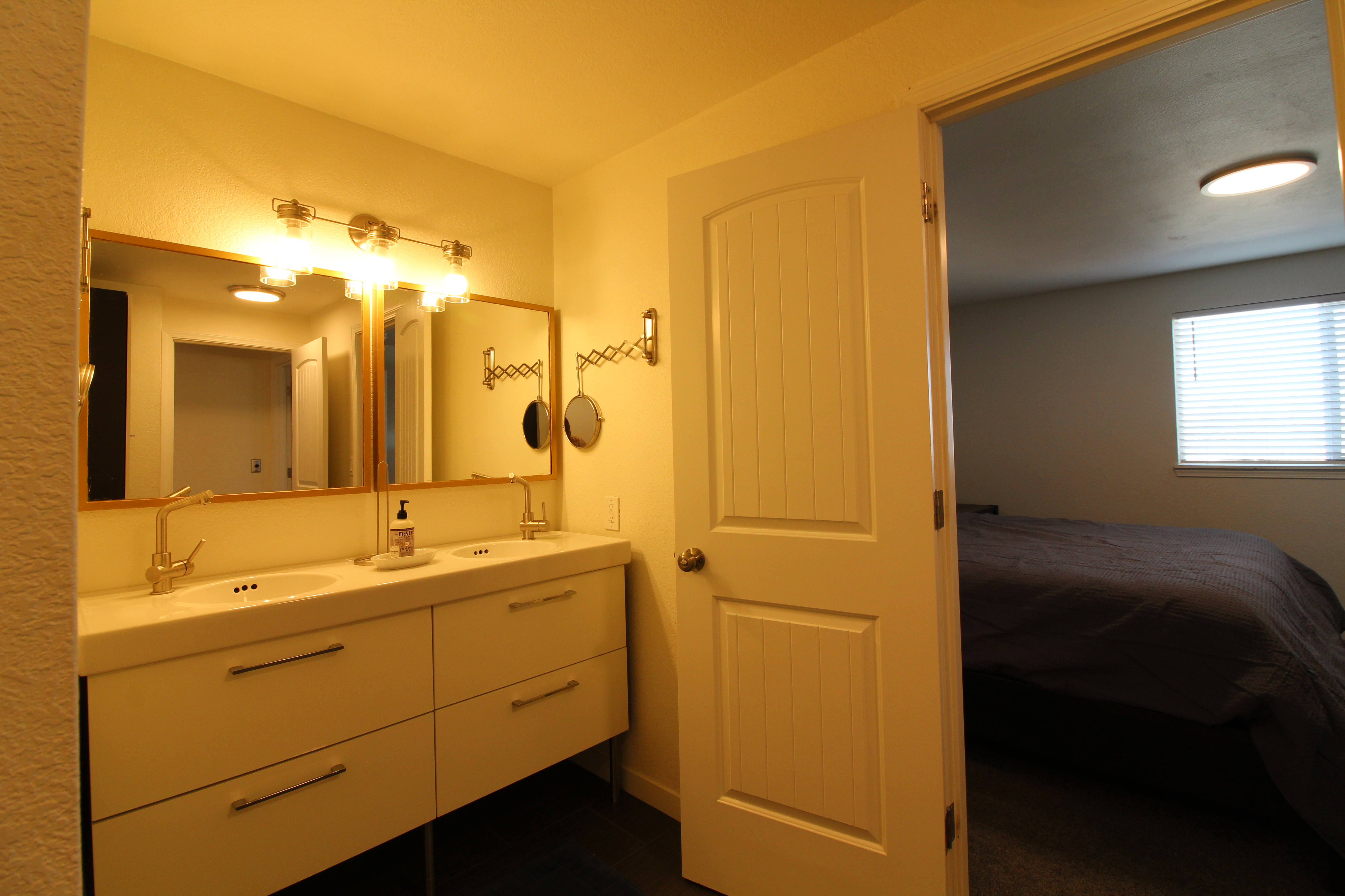 Clean Bath & Bedroom Suite