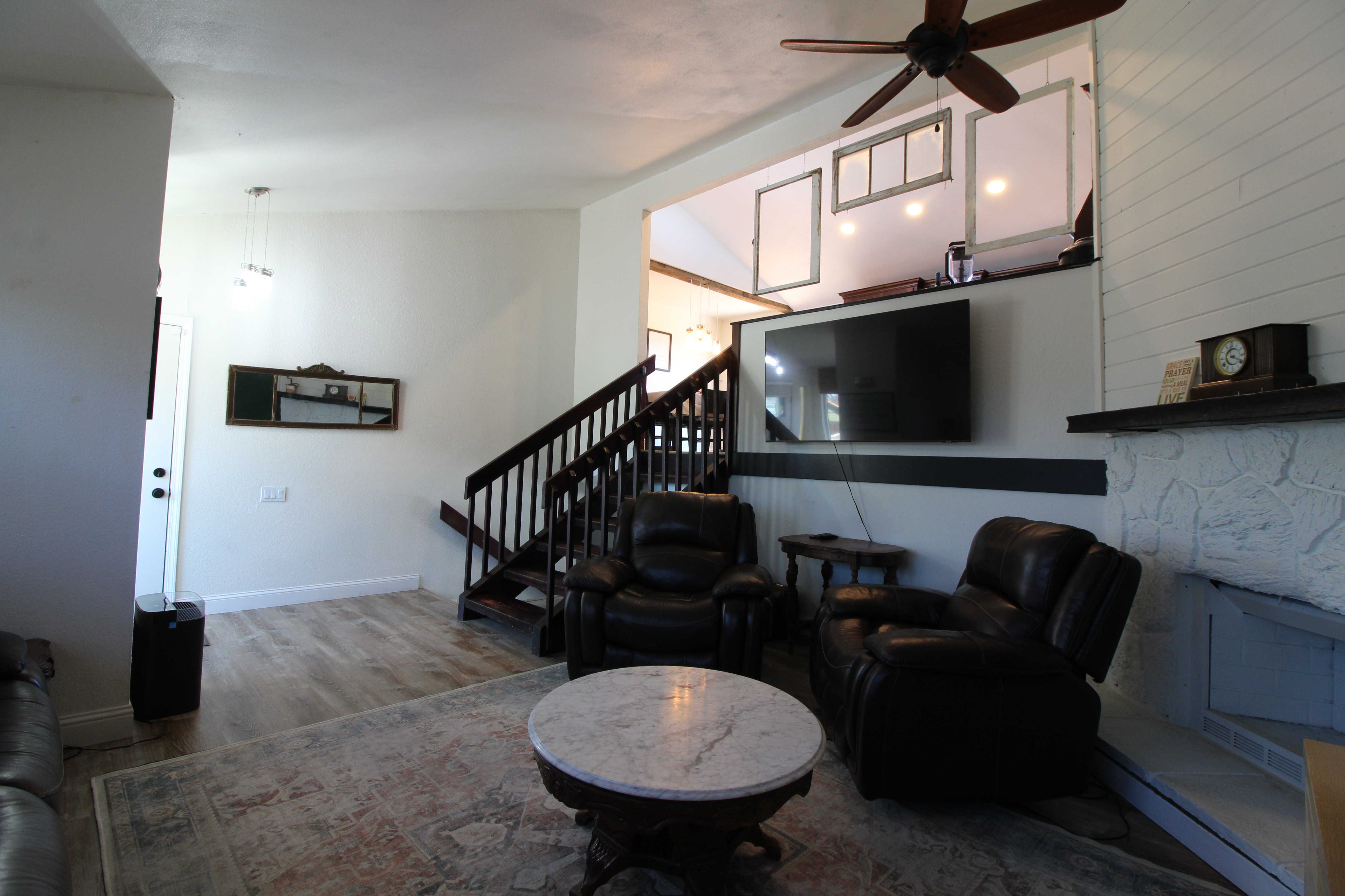 Main Living Room & Lounge
