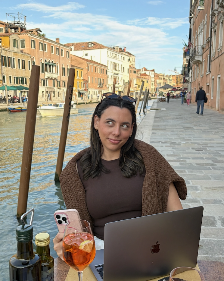 Giulia como Asistente Virtual