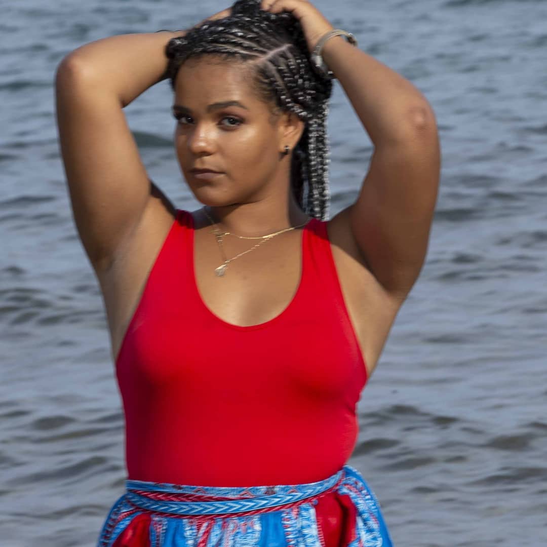 Sleek ombre box braids styled with clean geometric partings by Precious Reeves at La Salon