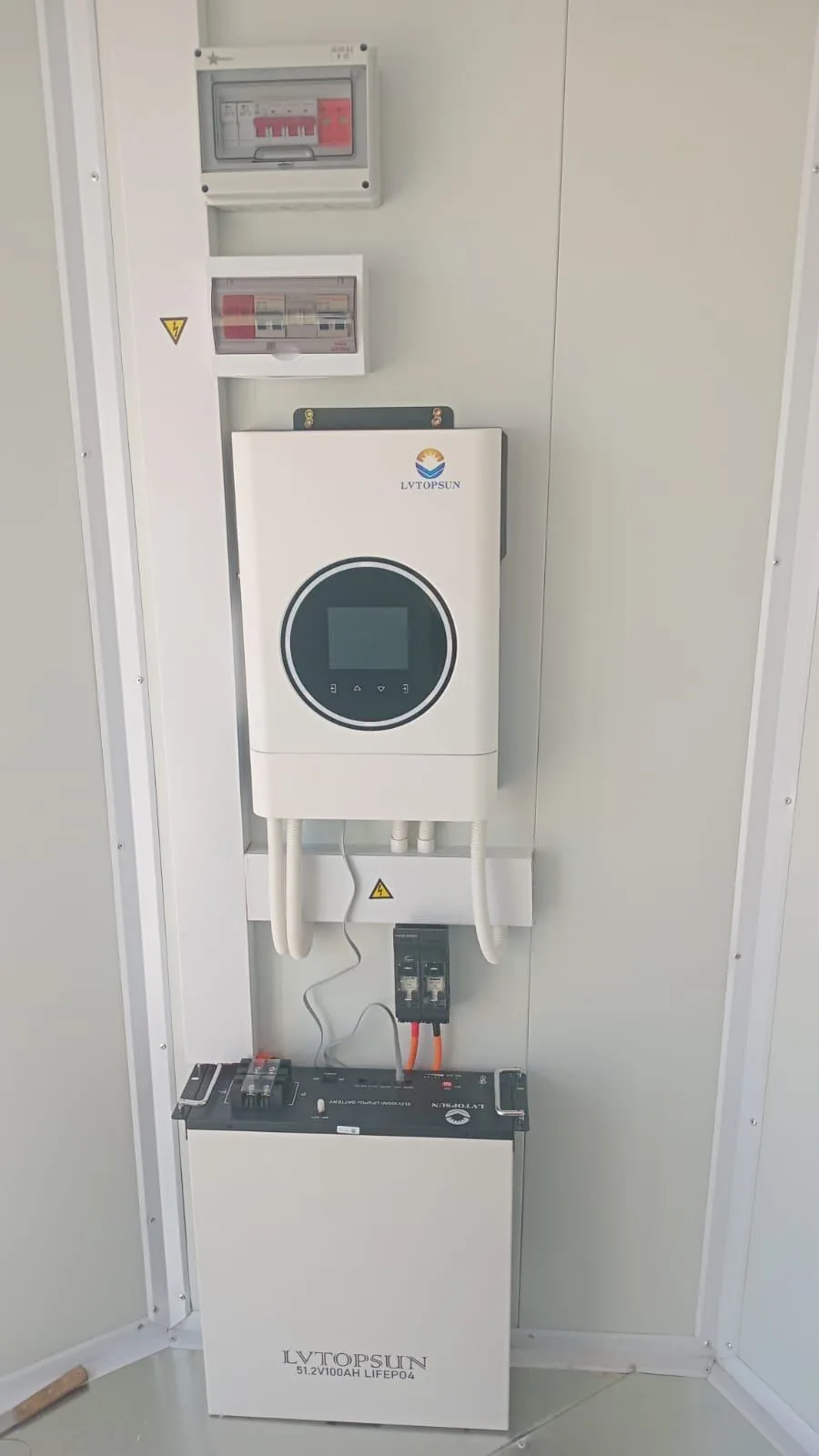 Inverter and electrical equipment inside the Nom Bango trailer