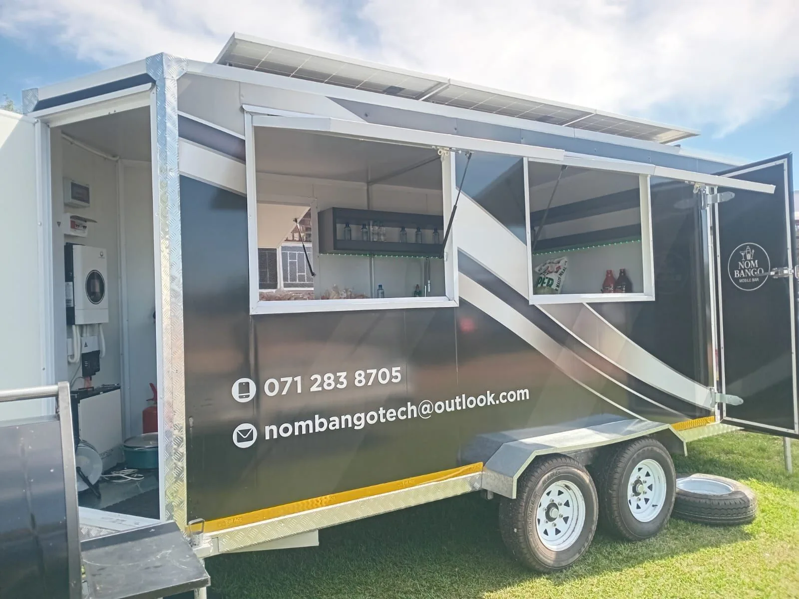 Nom Bango compact mobile bar with serving hatches
