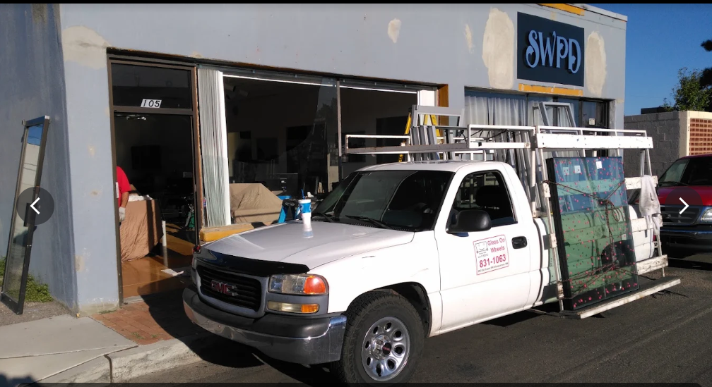 Glass on Wheels delivering commercial glass pane on mobile truck