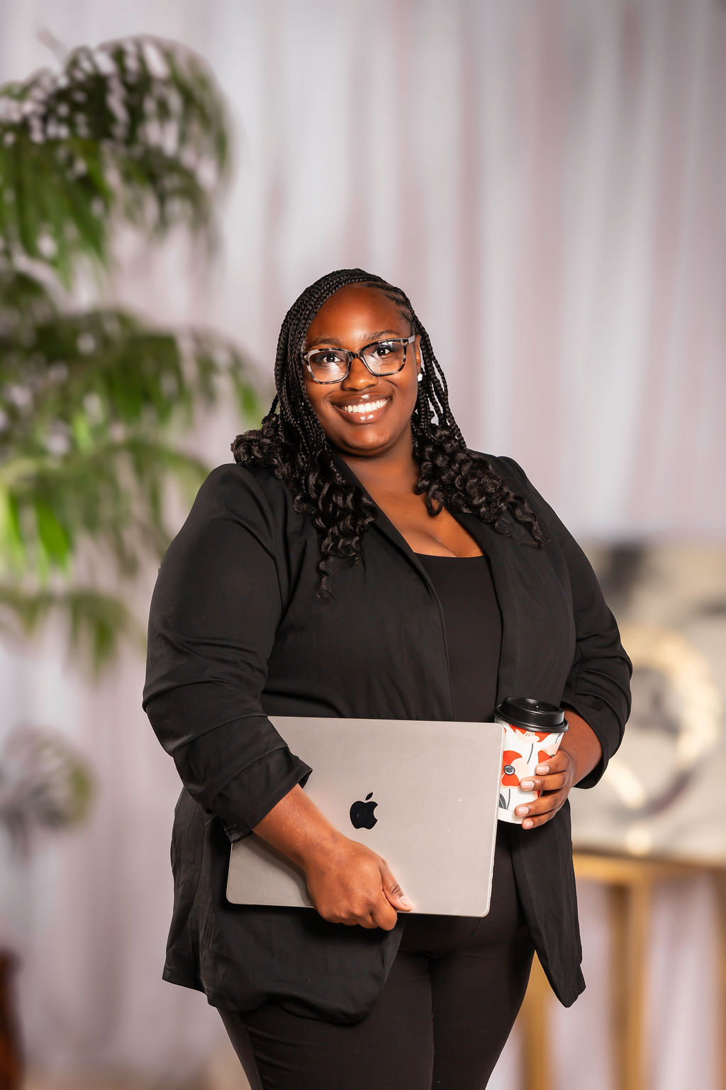 Reianna, Tax Preparer