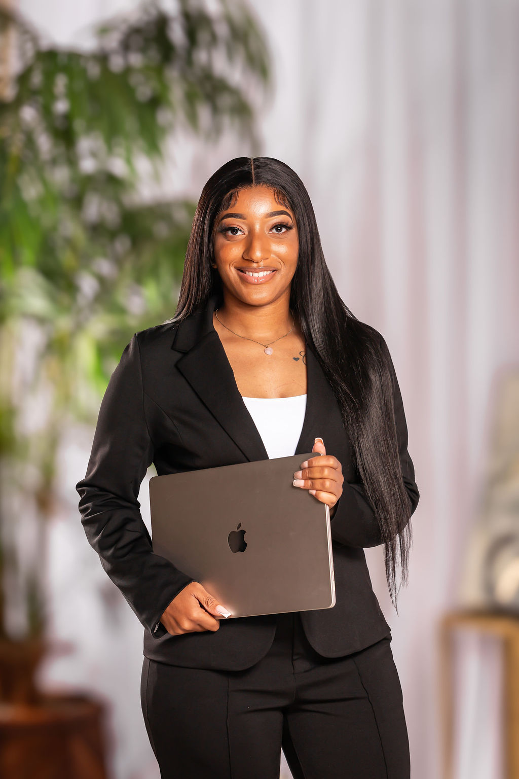 Franchesca, Tax Preparer