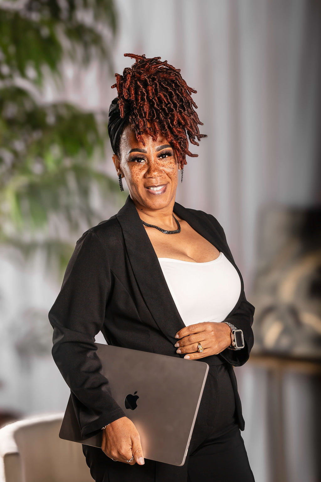 Latoya, Tax Preparer