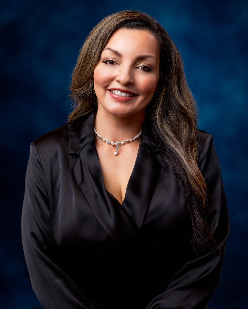 Portrait of Yvonne Tovar, REALTOR®