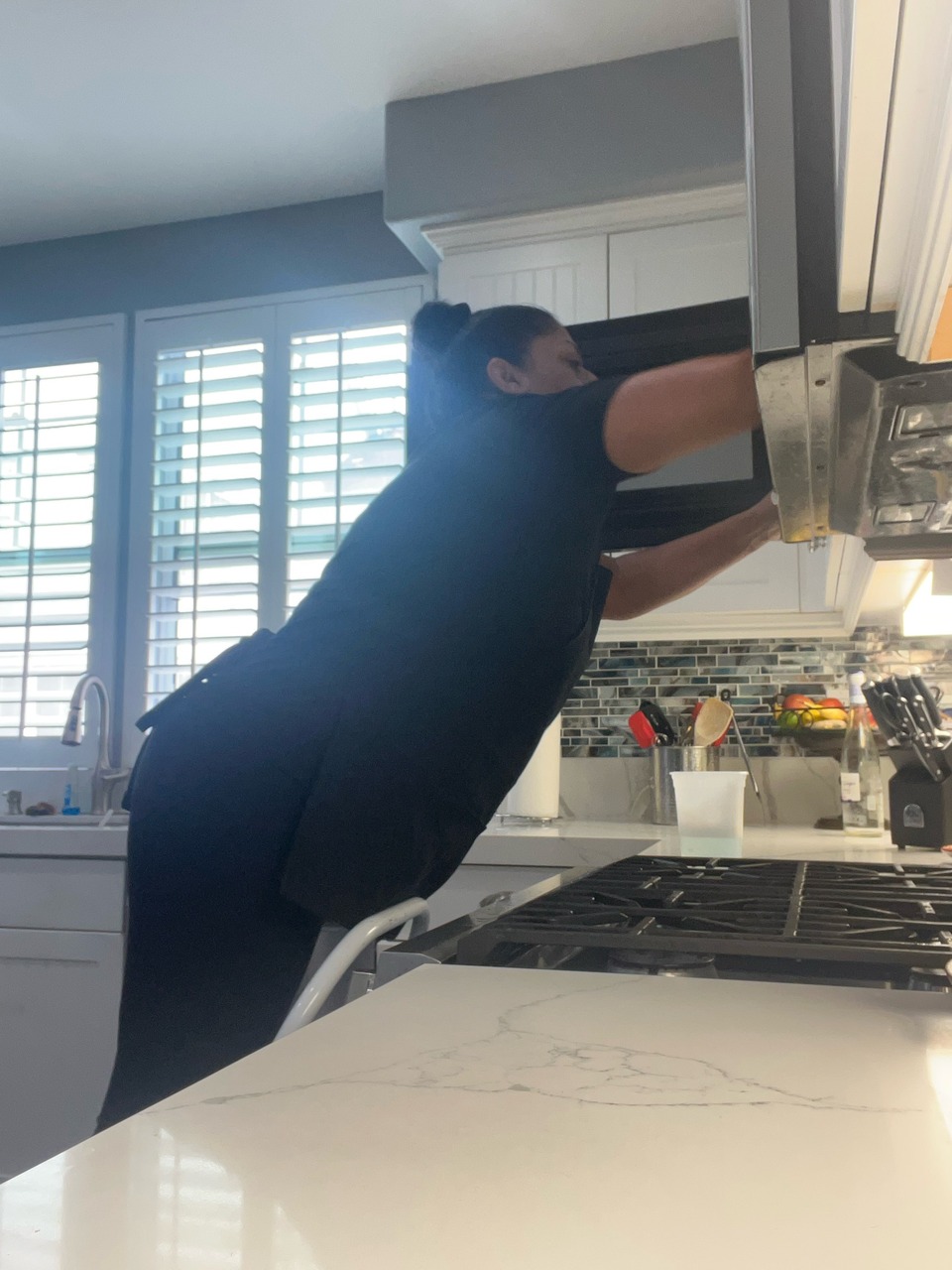 Over-the-Range Microwave & Cooktop Detailing