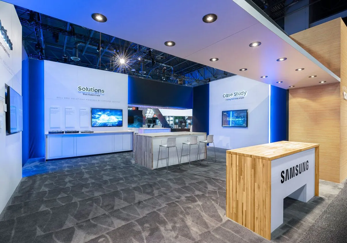 Samsung trade show booth built by Art & Display