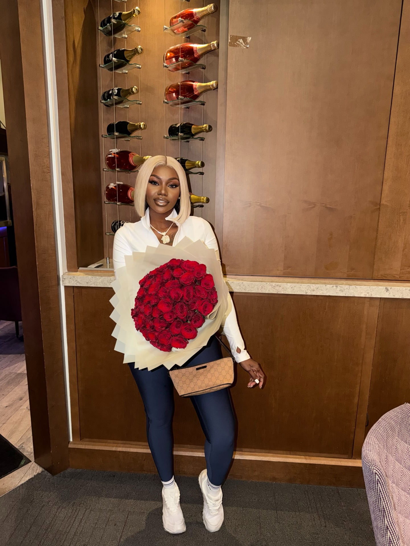 10 Rose Petals signature grand red rose luxury presentation