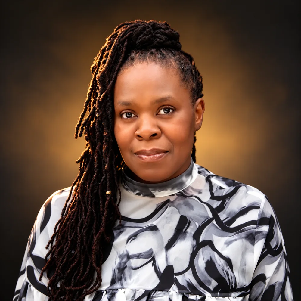 Debbie Willis-Dwyer - Specialist Midwife, Nurse & Healthcare Consultant