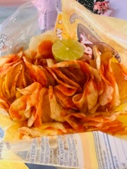Papas Botaneras Preparadas con Limón y Salsa